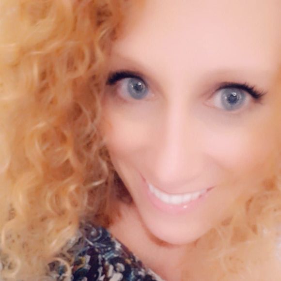 Meet your Posher, Ruth - Picture 1 of 1